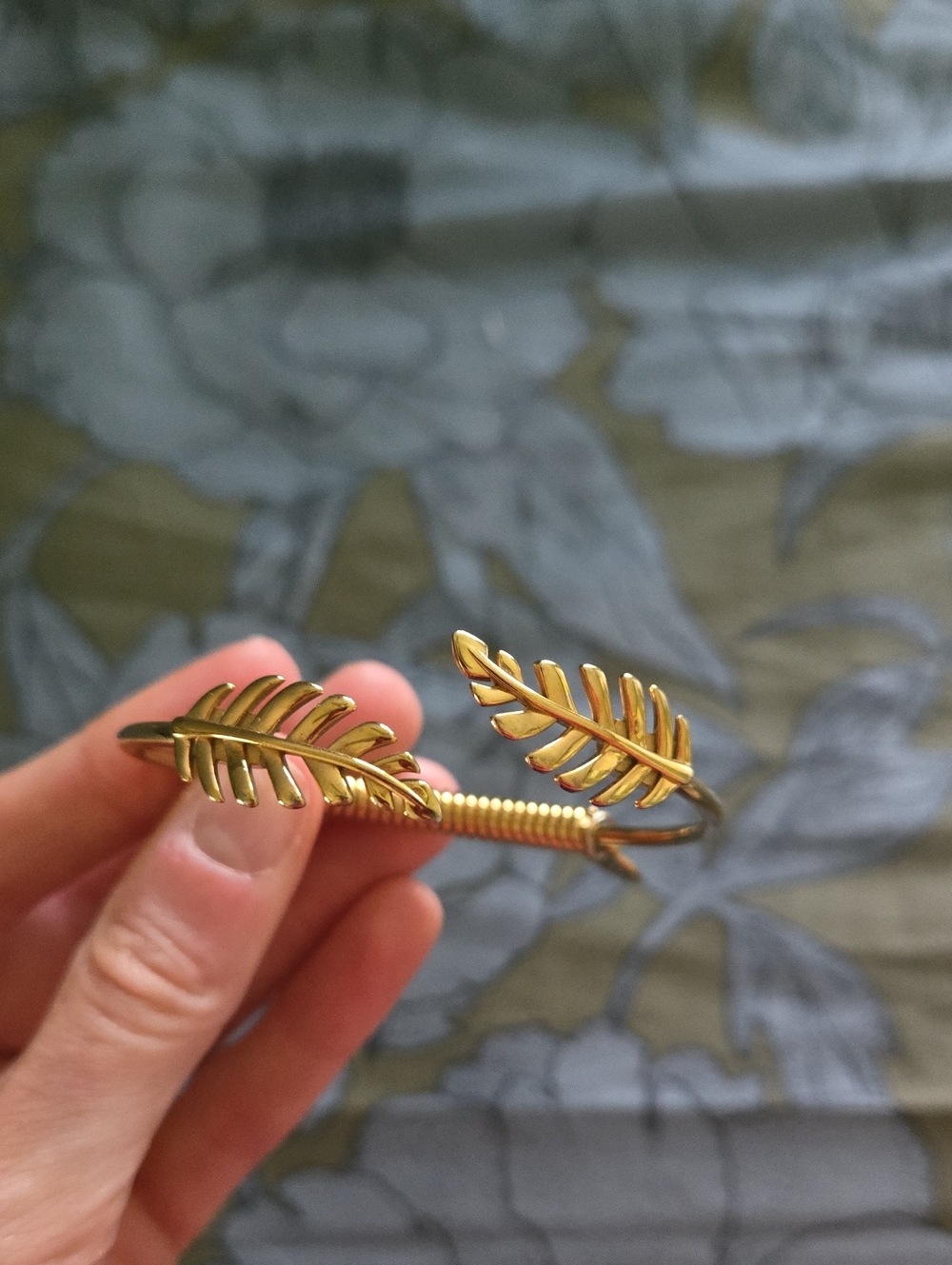 Kinsley Armelle Gold Leaf Cuff Bracelet - Women's Accessories